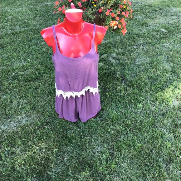 1 FREE GIFT Rue21 Romper 🌺🌺 - Picture 3 of 8